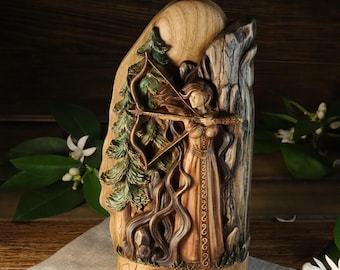 Abnoba, Celtic goddess Goddess figurine Goddess statue Germanic goddess Wooden statue Norse altar Norse pagan Skadi Wood carving Celtic gods