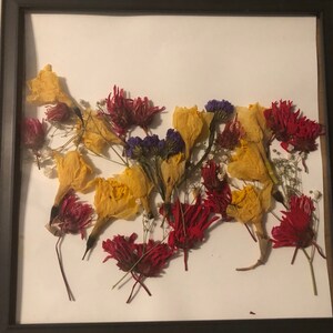 Dried flower frame