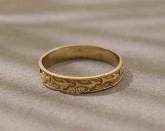 Vintage Gold Band Ring, Engraved Fish Motif, Unisex Jewelry