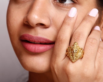 Anillo de Ganesha de oro hecho a mano / Joyería de templo hindú de latón