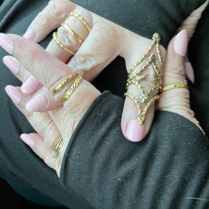 Arthritis EDS finger Splint adjustablr for all types of deviation, Full finger Ring, Comfortable splint ring, Trigger Splint  Ring