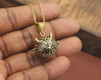 Owl Poison Box Pendant Necklace, Secret Locket Jewelry, Hidden Compartment Necklace, Vintage Style Owl Pendant, Gift for Her, Unique Jewelry