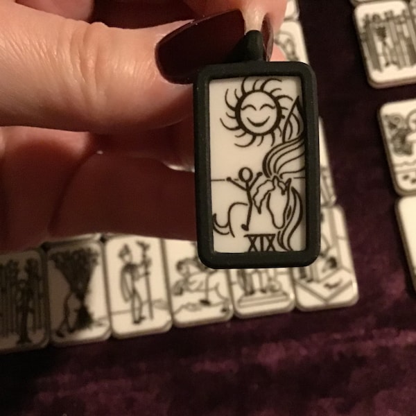 CharmCast Tarot -- Plastic Edition