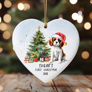 Gepersonaliseerde eerste kerstbal puppy 2025 - Cavalier King Charles-spaniël kerstbal