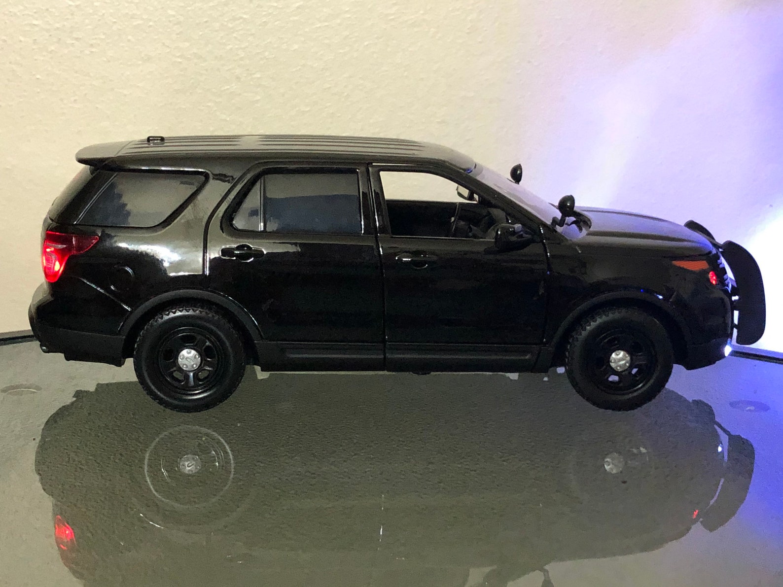 Custom made 1/24 scale Diecast Ford Explorer unmarked police Etsy