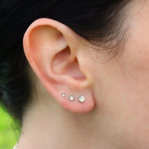 Labret Monroe Stud Bar, Tragus Helix Cartilage Lip Ear Nose Stud Bar Earring Piercing Gem 316L Surgical Steel Thin Small
