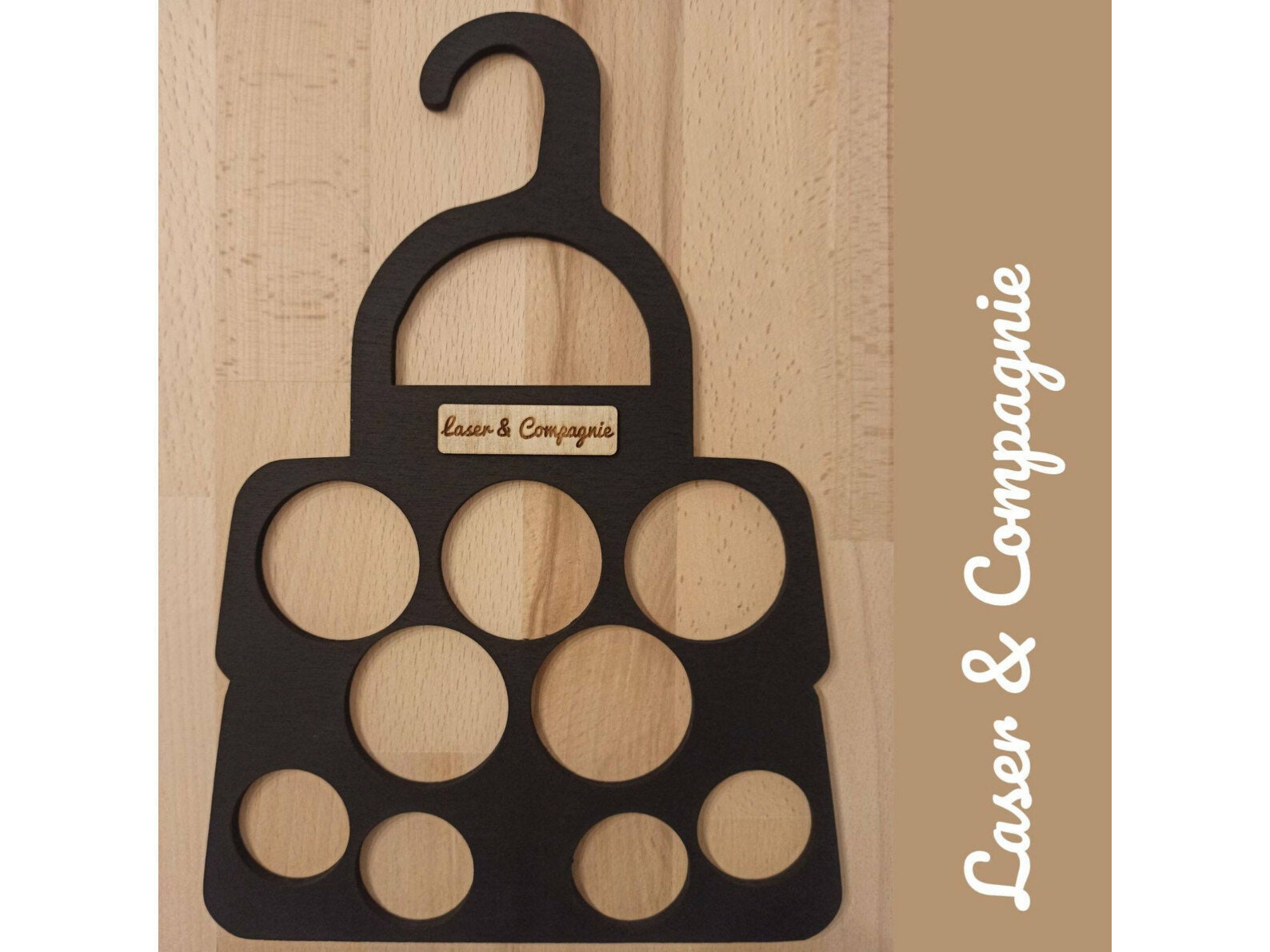 Cintre à Foulards Gravé. Pour 9 Foulards. Bois Naturel, Cérusé, Noir. Cadeau Femme Personnalisé. Ran