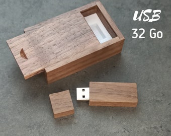 Clé USB en bois marron (noyer) gravée et son coffret de 32Go. Cadeau personnalisé pour client, mariage et photographe