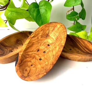 Handmade Olive Wood Soap Dish: Oval, Self-Draining (13cm x 8cm)