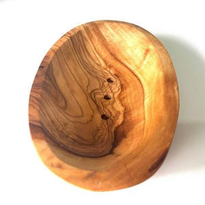 Tvålkopp i olivträ: Självdränerande oval tvålhållare, Naturfärgad badbricka (13 cm) bild 17