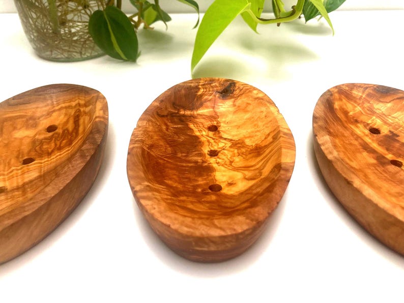 Tvålkopp i olivträ: Självdränerande oval tvålhållare, Naturfärgad badbricka (13 cm) bild 7