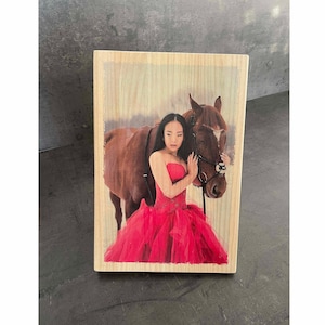 Foto decorativa en madera - Mujer a caballo - decoración caballo - marco caballo - regalo navidad - regalo adolescente - regalo niño