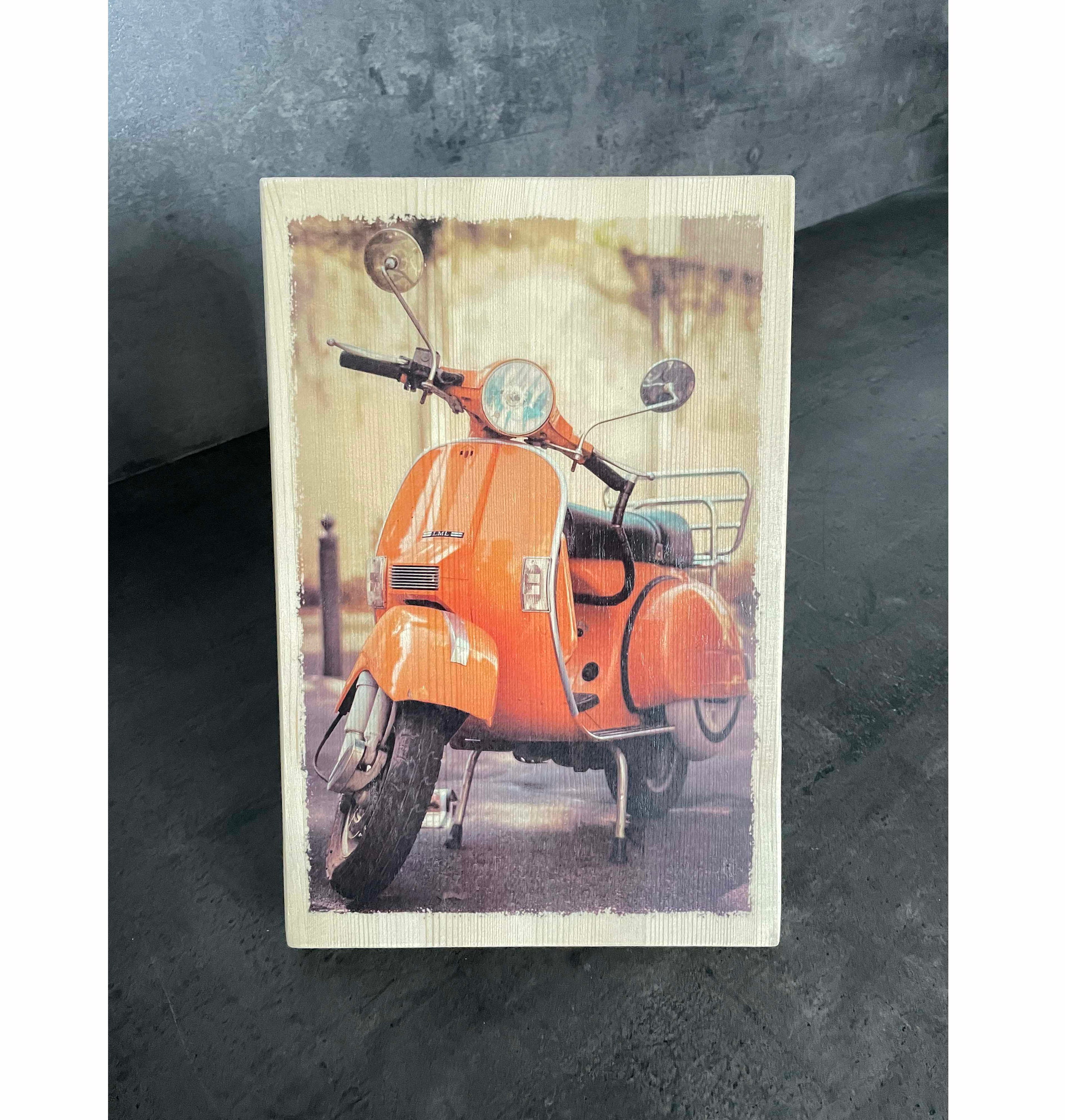 Photo sur Bois Déco - Vespa Orange Fun et Originale