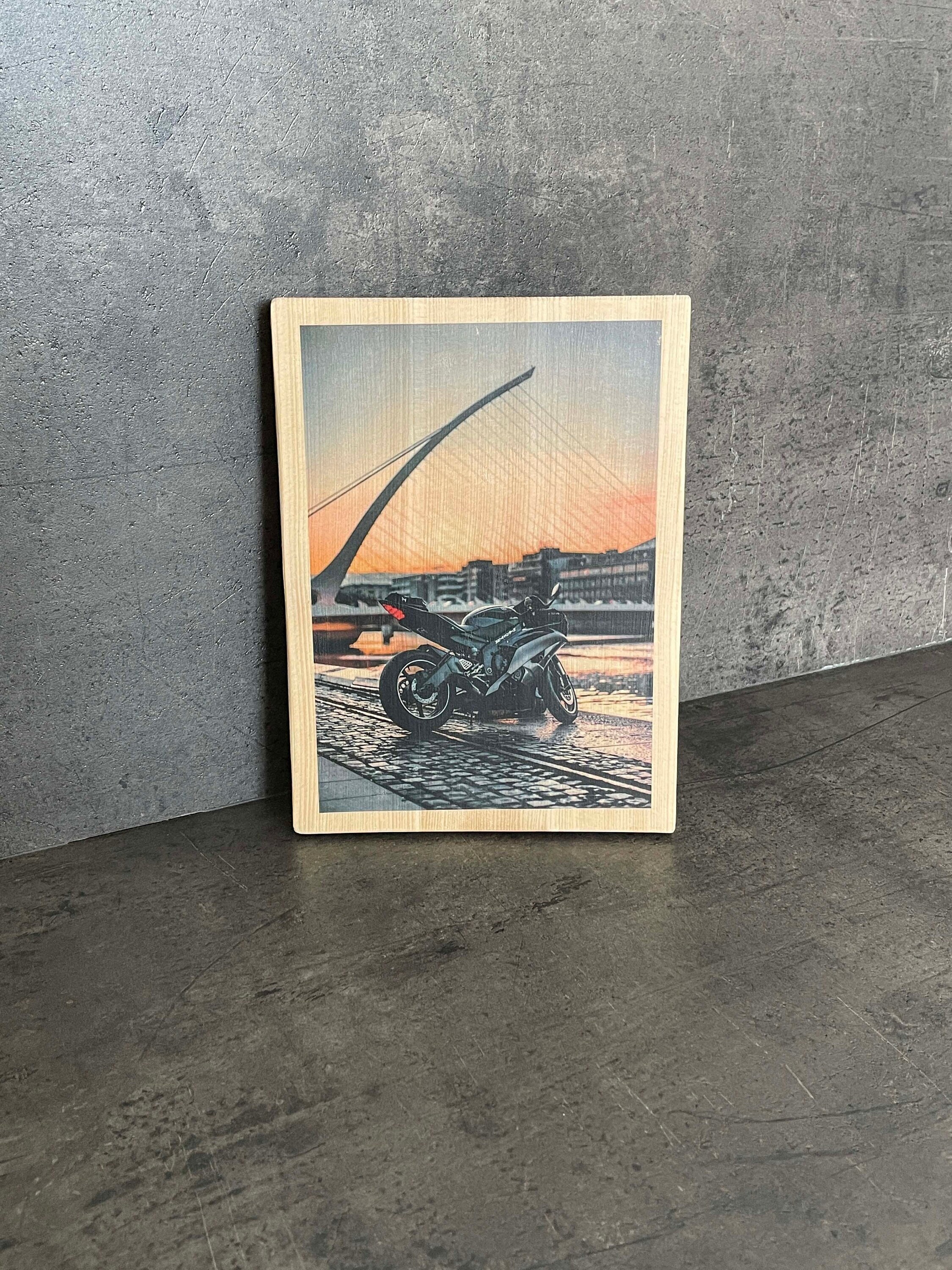 Photo sur Bois Déco - Moto et Coucher de Soleil Cadeau Motard