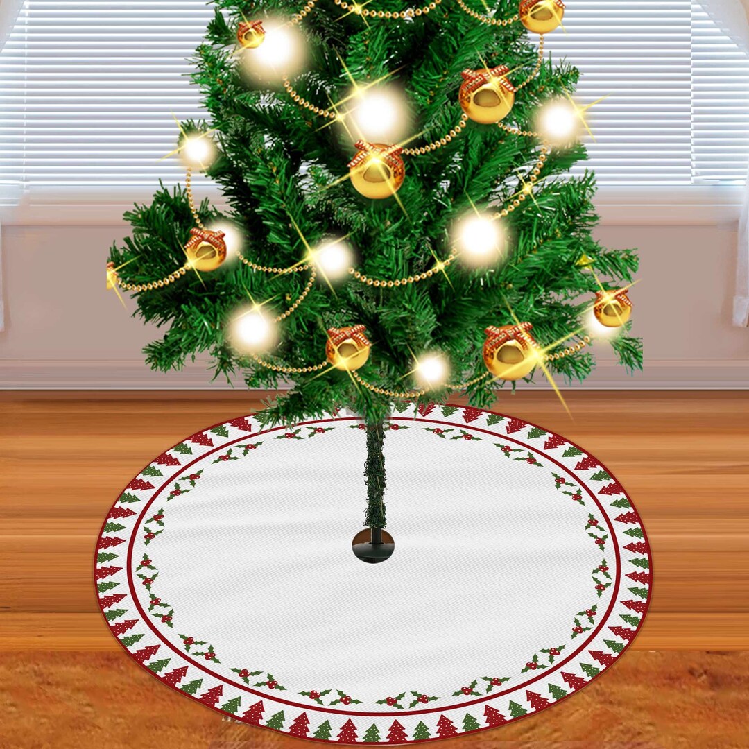 Traditional Tree Skirt 