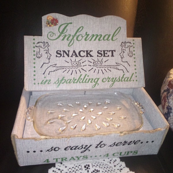 Hazel Atlas Informal Crystal Snack Set