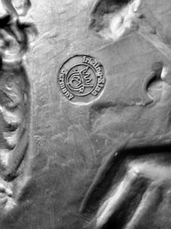 German Frieling Zinn Bas-relief Pewter Decorative Plate - Etsy