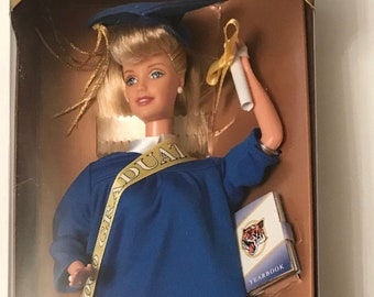 2000 graduation barbie
