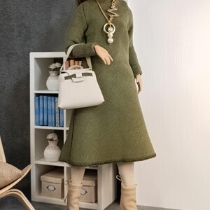 曲線美のある女性 11 インチ 30 cm 人形用のドレス、バッグ、ネックレス