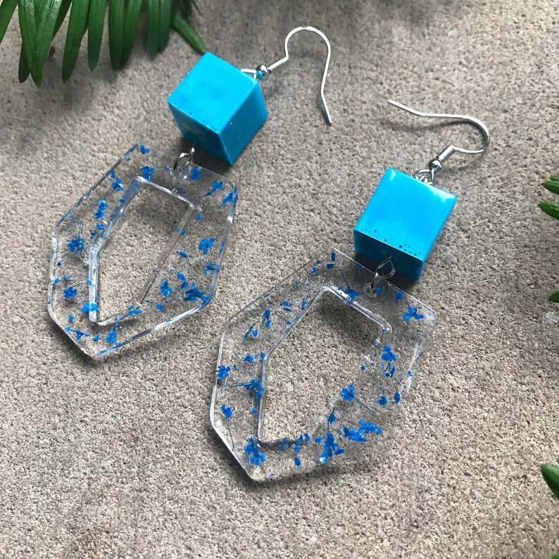 Summer Floral Earrings Resin Floral Earrings Blue Organic Flower Earrings Lightweight Earrings Resin Earrings