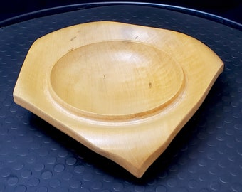 Artistic Bowl - English Maple wood - Hand made.