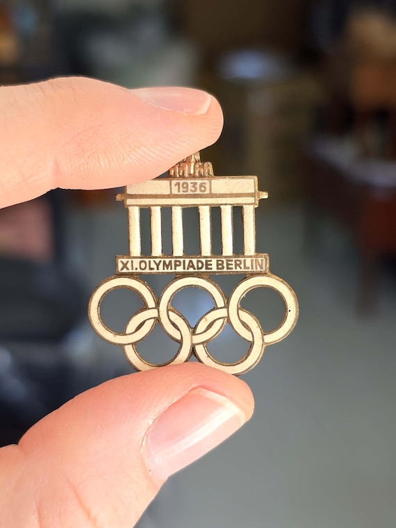 ドイツベルリン夏季オリンピック記念バッチ(1936年) 1936年ベルリン