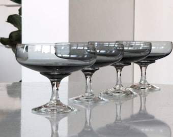 Large Atlantic coupe glasses by Per Lütken for Holmegaard, 1960s Danish modern champagne bowls , Scandinavian collectible vintage glassware