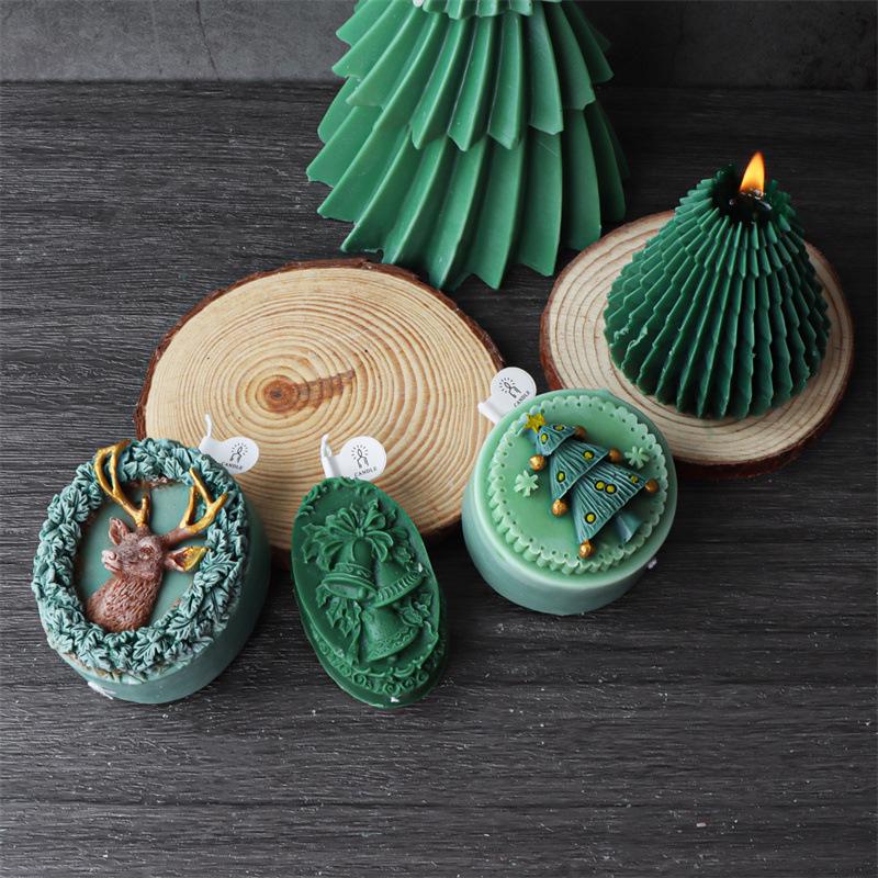 Lot 4 Moules Silicone Bougies Noël 3D – Bonhomme De Neige, Renne, Chaussettes & Cloche – DIY Parfait