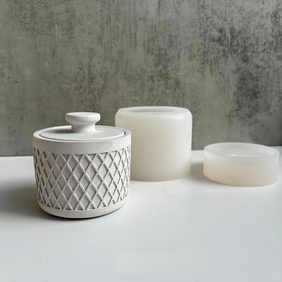 Round Embossed Diamond Candle Jar With Lid Concrete Silicone - Etsy