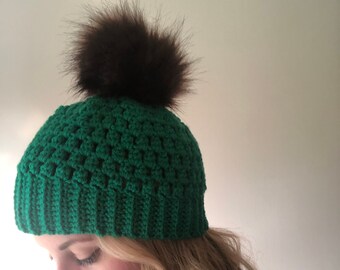 Cluster Hat Kelly Green with Faux Fur PomPom