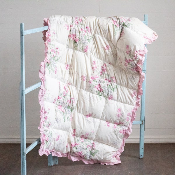 Vintage English Floral Eiderdown Quilt Eiderdown Vintage Bed Cover Farmhouse French Country Throw 56"x40"