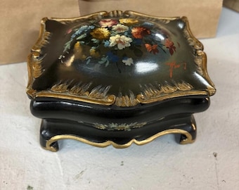 Victorian Hand Painted Wood Box Floral Design Painted antique box lined