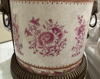 Wong Lee pink cache pot with lion handles JUWC Vintage Wong Lee Cache Pot Planter