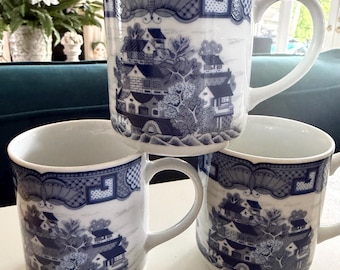 Vintage George Briard Blue Willow Style Mugs Set of 4  | Mid Century Modern Chinoiserie Coffee Cups | Blue & White pavilion pattern