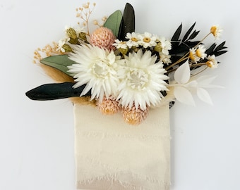 Blush Wildflower Dried Flower Pocket Boutonniere/ Wedding Flowers/ Groom and Groomsmen