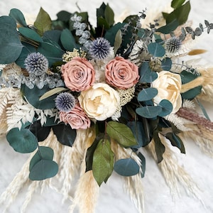 Dried Flower Bouquet SAINT BRIEUC White Eternal Roses Pampas and Blue  Thistle, Bouquet Lasting Flowers for Boho Wedding and Home Déco Home 