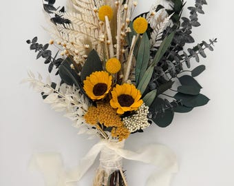 Small Sunflower + Wildflower Pampas Grass Bouquet/ Bride and Bridesmaids/ Dried Flower Bouquet/ Wedding Flowers