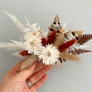Terracotta Pheasant Feather Dried Flower Hair Comb/ Wedding Hair/ Bride and Bridesmaids/ Flower Girl/ Photoshoot