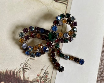 Vintage c.1940s/50s Beautiful Jewel Toned Rhinestone Articulated Bow Brooch