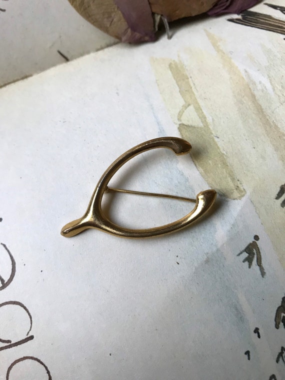 Vintage c.1950s Golden Tone Wish Bone Brooch