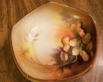 Vintage NORITAKE JAPAN Footed Peanut Bowl