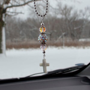 Car Religious White Crucifix Rear View Mirror Charm Auto Decor Sun Catcher Hanging Dangler Accessory Car Charm