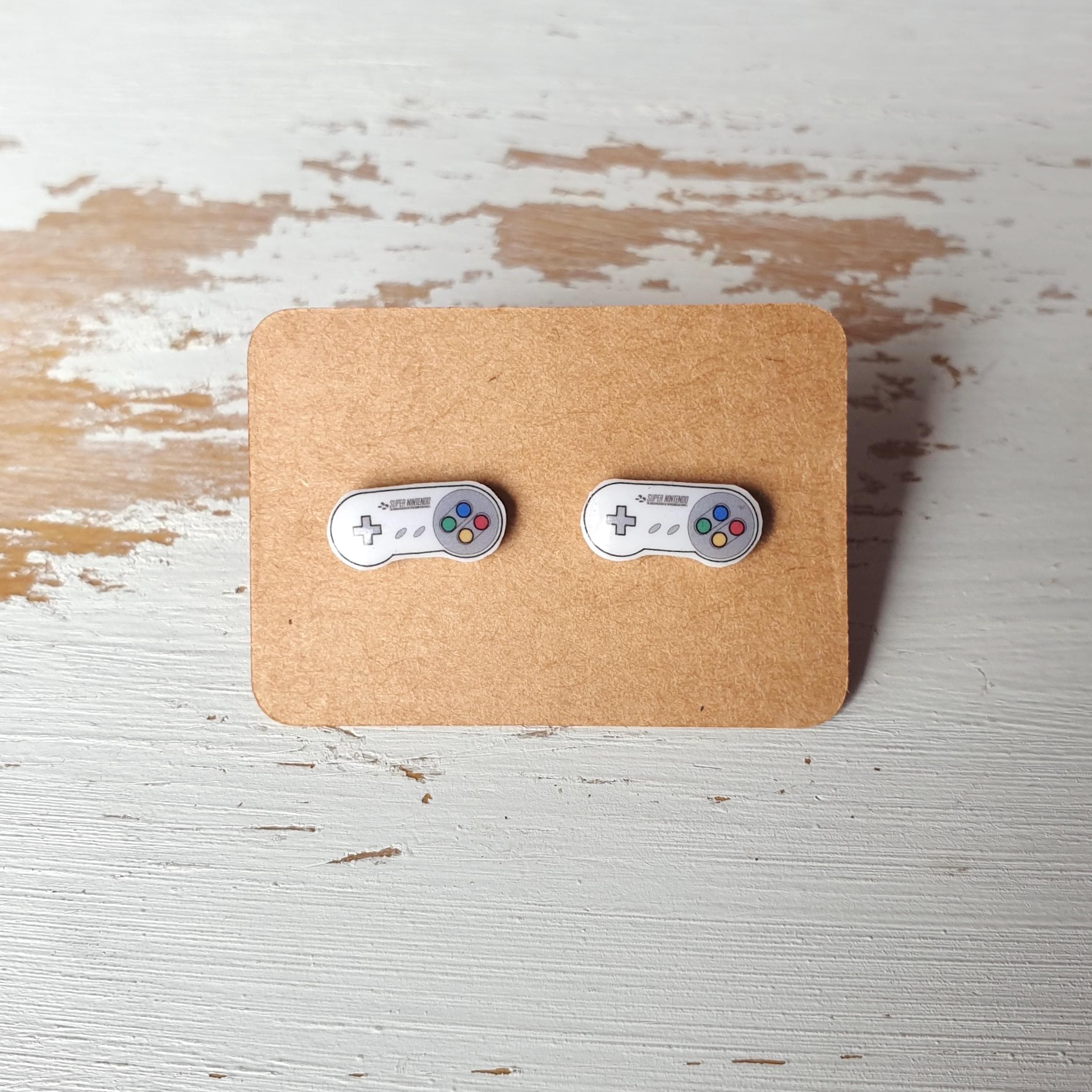 SNES Controller Ohrringe, Gamer Ohrringe, Nerdy Ohrringe, Nerdy Geschenke, Videospiel Ohrringe