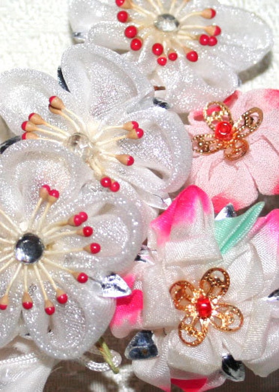 Anciennes Piques à Cheveux Kanzashi Japonaises - Motif Bira Bira Avec Corail Et Alliage Argenté