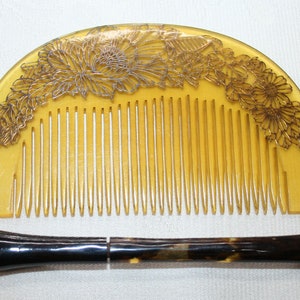 Boxed Vintage Japanese Kanzashi Kogai and Kushi Set