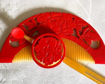 Boxed Vintage Japanese Hair Stick and Comb Set