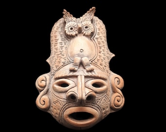 Handgjord replika av en precolumbiansk ritualmask med ett ugglemotiv | Historisk konst | Antikinspirerad stammask | Samlarreproduktion