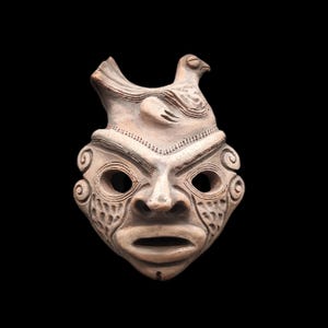 Handmade Replica Of A Pre-Columbian Ritual Mask Whit A Bird Motif | Historical art | Antique-Inspired Tribal Mask | Collectible Reproduction