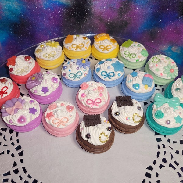 Decoden Mini Macaroon Pill Box Kawaii Colorful Small Storage Container