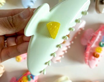 Cheese claw clip